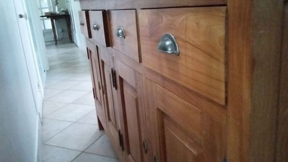 Buffet vitr&eacute; bois massif Meubles