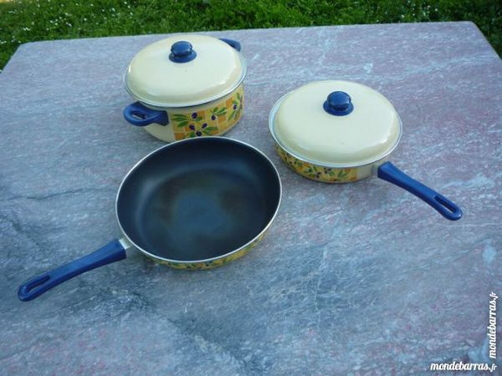 Faitout,po&ecirc;le/sauteuse,cocotte/cuisine/Tavo Lina Electroménager