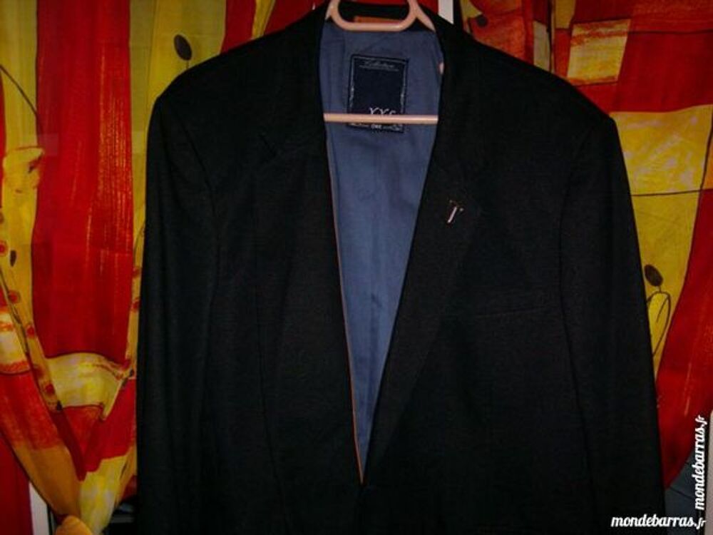 2 parka +veste de costume neuve Vêtements