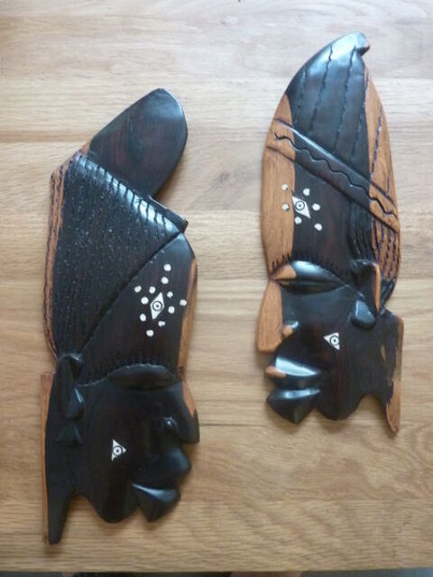 Paire de  figures Africaines murales. 20 Viroflay (78)