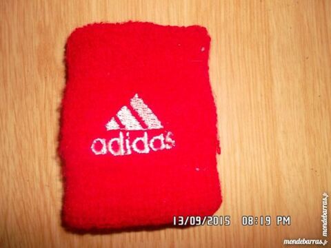 tour de poignet rouge ADIDAS*juste 2e*kiki60230 2 Chambly (60)