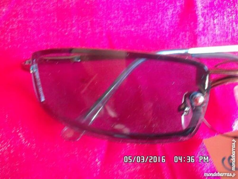 LUNETTE DE SOLEIL Bijoux et montres