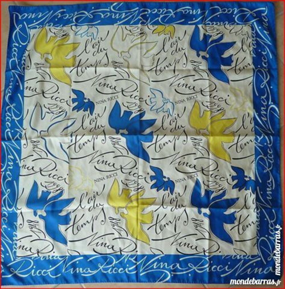FOULARD NINA RICCI l'air du temps Bijoux et montres