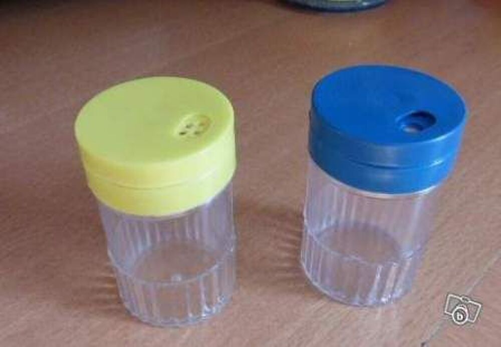 SALIERE en plastique Electroménager