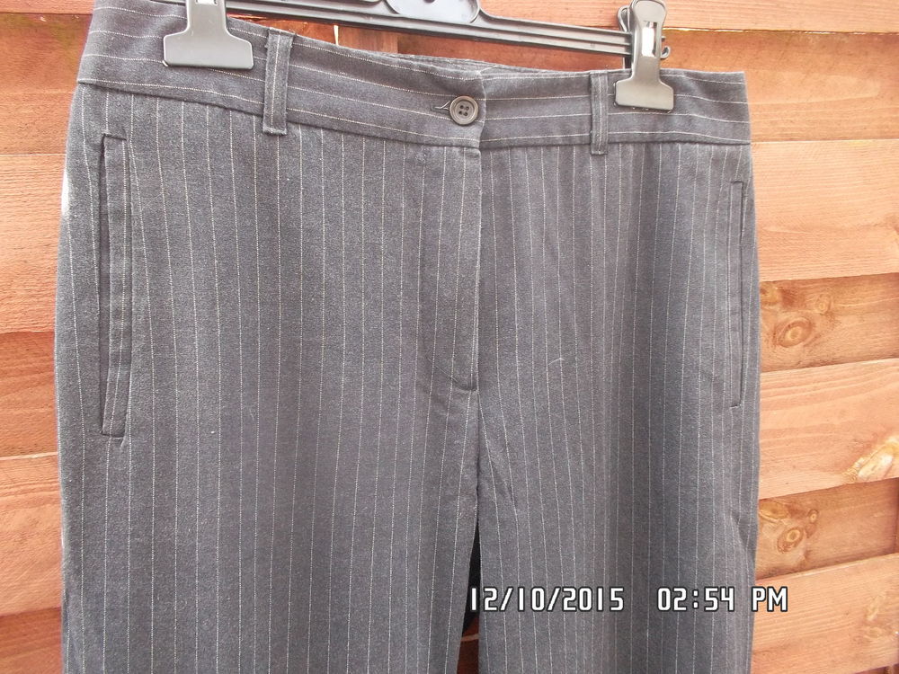 PANTALON GRIS A RAYURES LA CITY*JUSTE 2E*KIKI60230 Vêtements