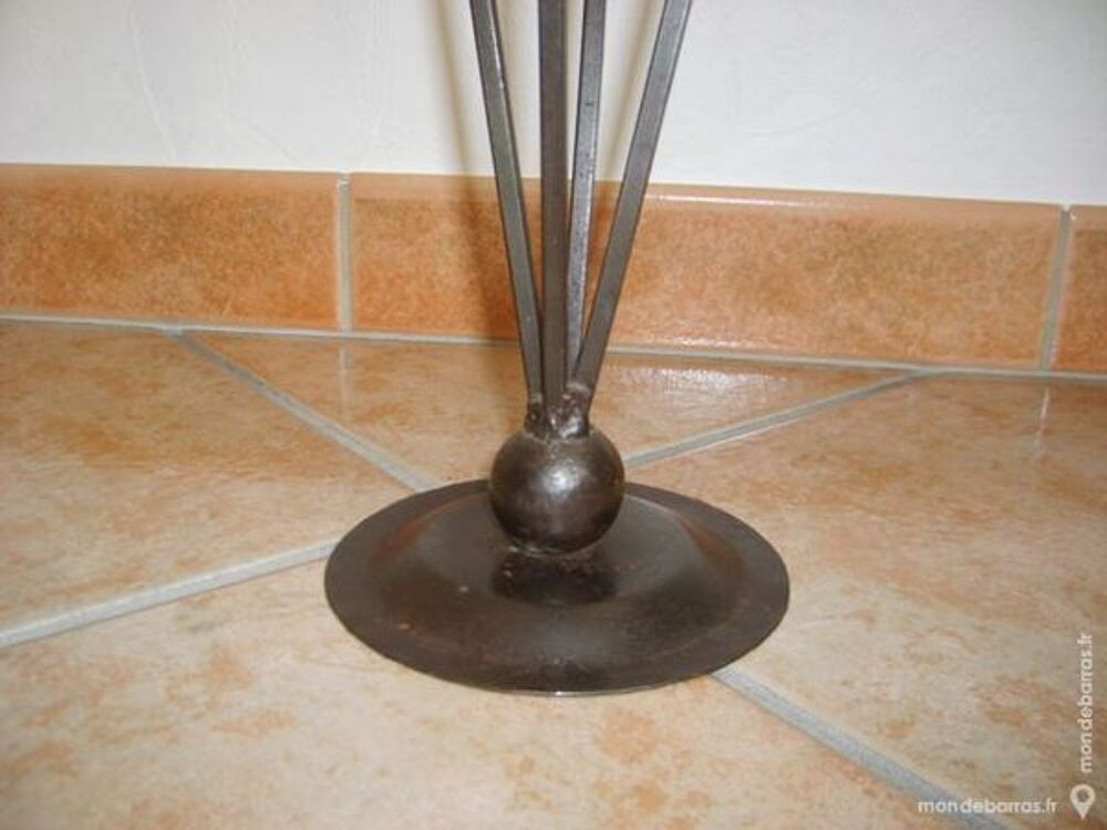 Haut bougeoir en fer forg&eacute; Décoration