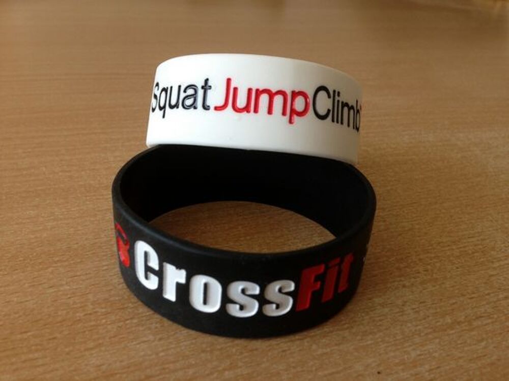lot de 2 bracelets crossfit "squat jump climb throw lift" Sports