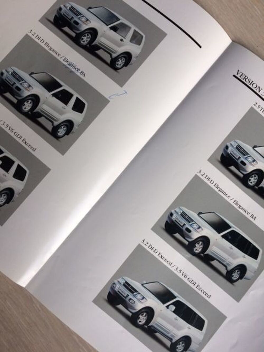 Documentation Mitsubishi Pajero 3.2 Livres et BD