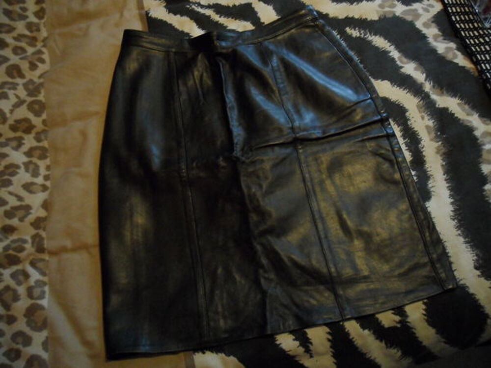 V&ecirc;tements cuir femme Vêtements