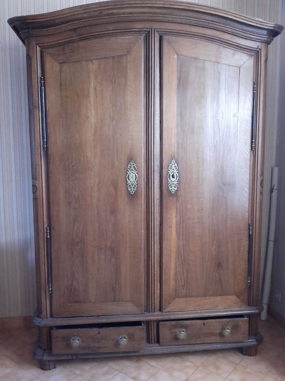 Authentique armoire malouine Meubles