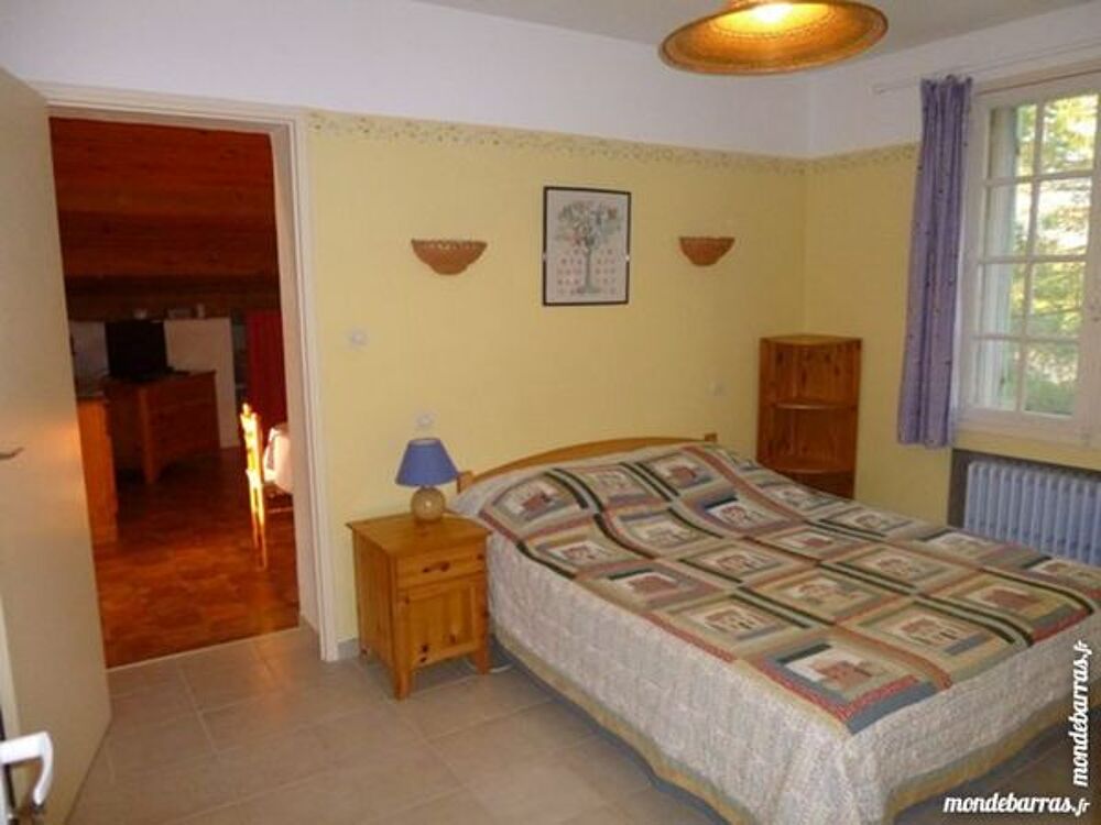   vacances 3 personnes 2 étoiles Provence-Alpes-Côte d'Azur, La Tour-d'Aigues (84240)