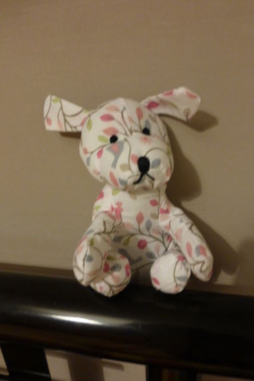 PELUCHE CHIEN ASSIS souple (neuf) Jeux / jouets