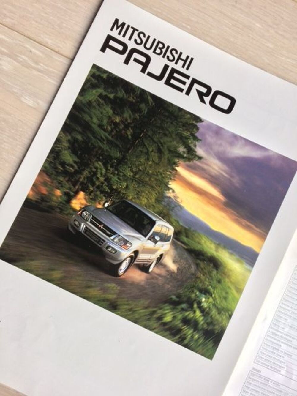 Documentation Mitsubishi Pajero 3.2 Livres et BD