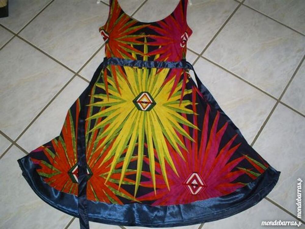 Robe DESIGUAL Taille S ou 38 Vêtements