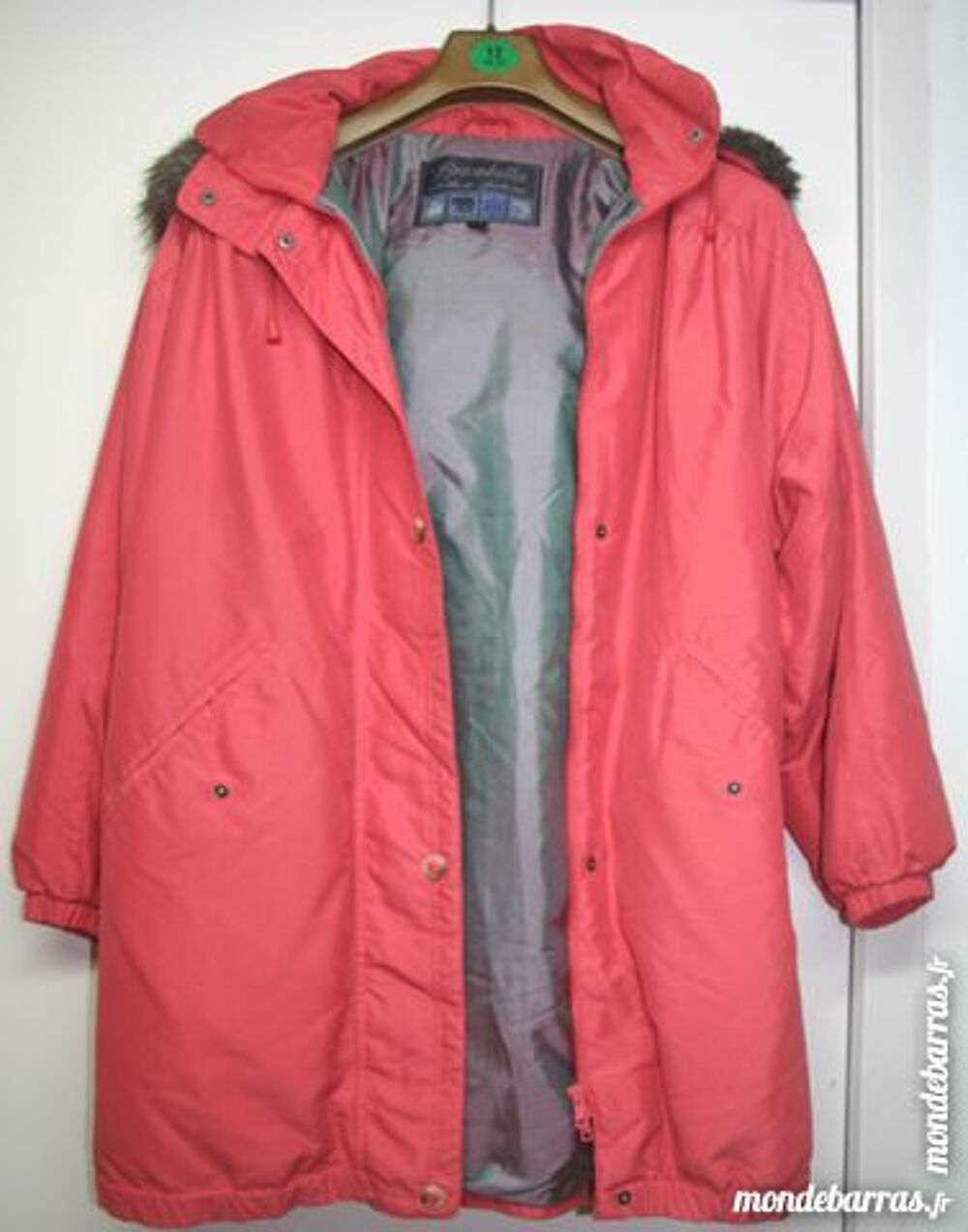 MANTEAU PARKA ROUGE VERMILLON AVEC CAPUCHE Vêtements