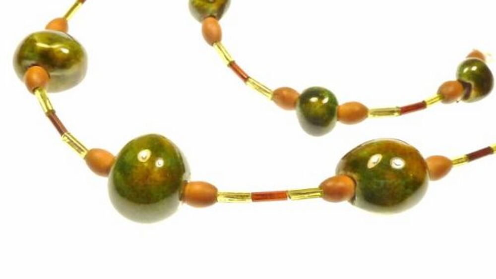 Collier en perles de verre Bijoux et montres