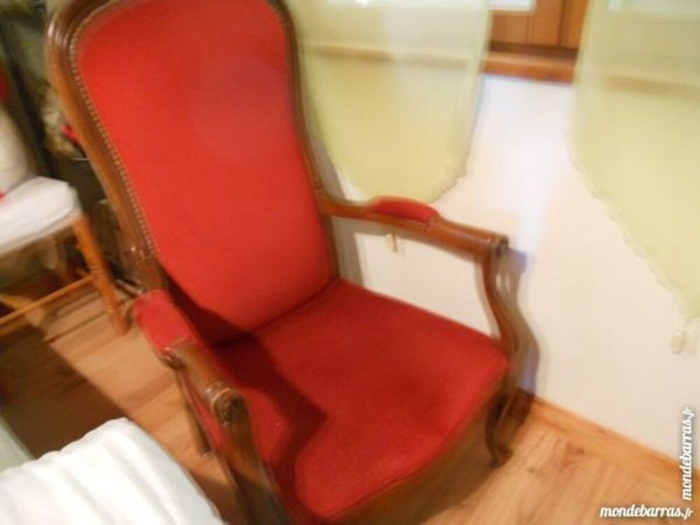 joli fauteuil VOLTAIRE Meubles