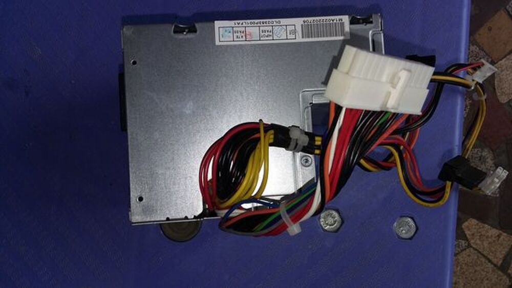 Alimentation &eacute;lectrique PC Dell Mat�riel informatique
