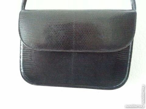 Sac, pochette bleu marine en lzard marque Berma 100 Floirac (33)