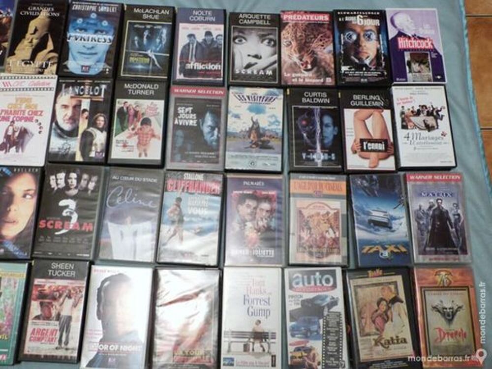 LOT 40 DIVERSES CASSETTES VIDEOS DVD et blu-ray