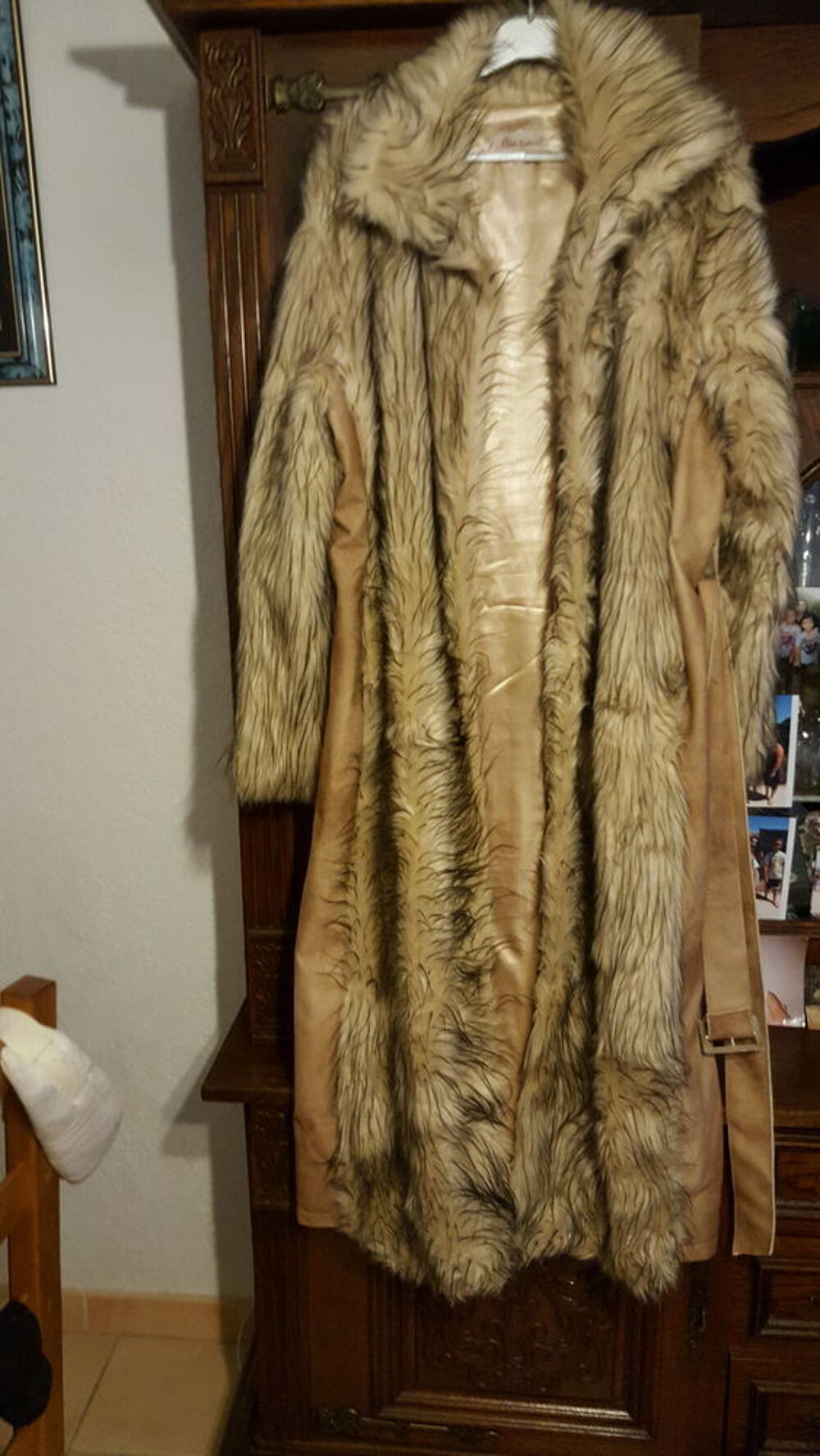 Manteau long fourrure et peau taille XL mais fait 44/46 Vêtements
