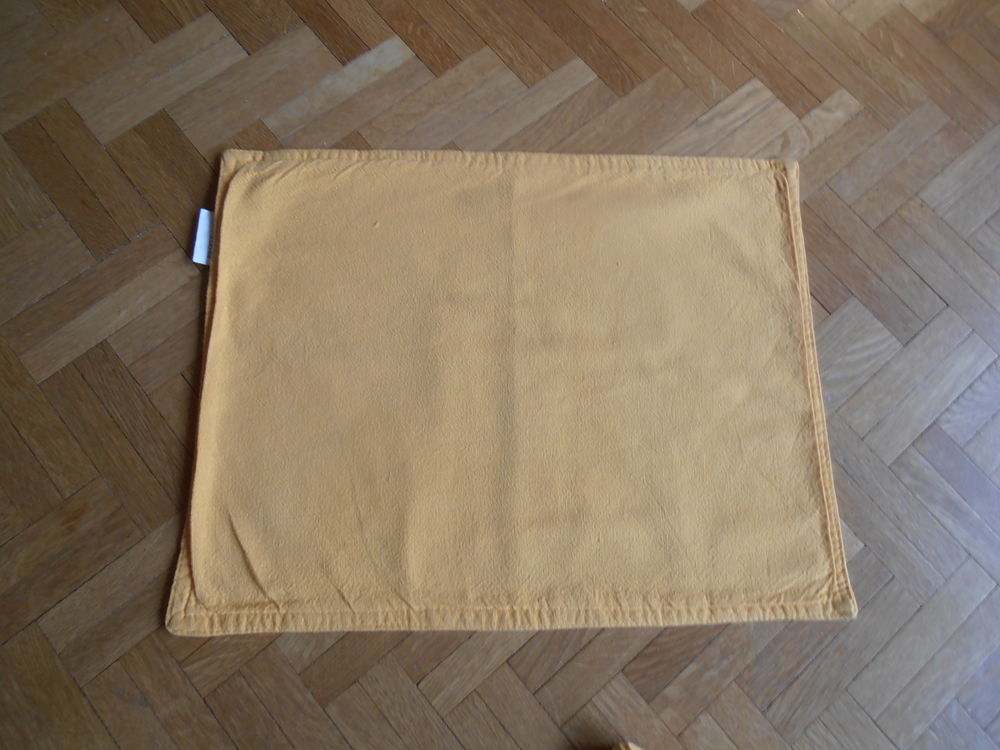 3 sets de table orange (79) Cuisine