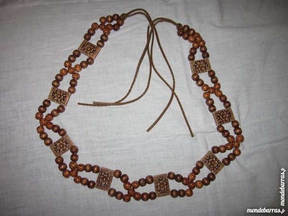 Ceinture avec boules et fleur imitation bois femme Bijoux et montres