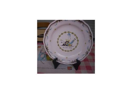 ASSIETTE MOUSTIER 0 Peipin (04)