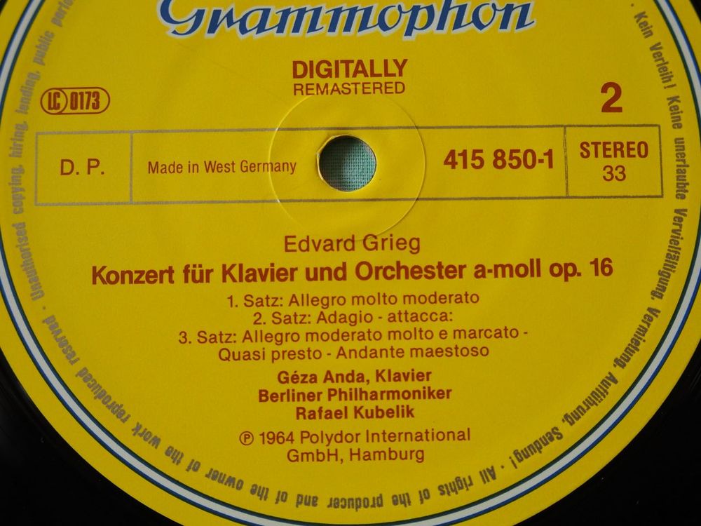 Vinyl SCHUMANN GRIEG Piano ANDA CD et vinyles