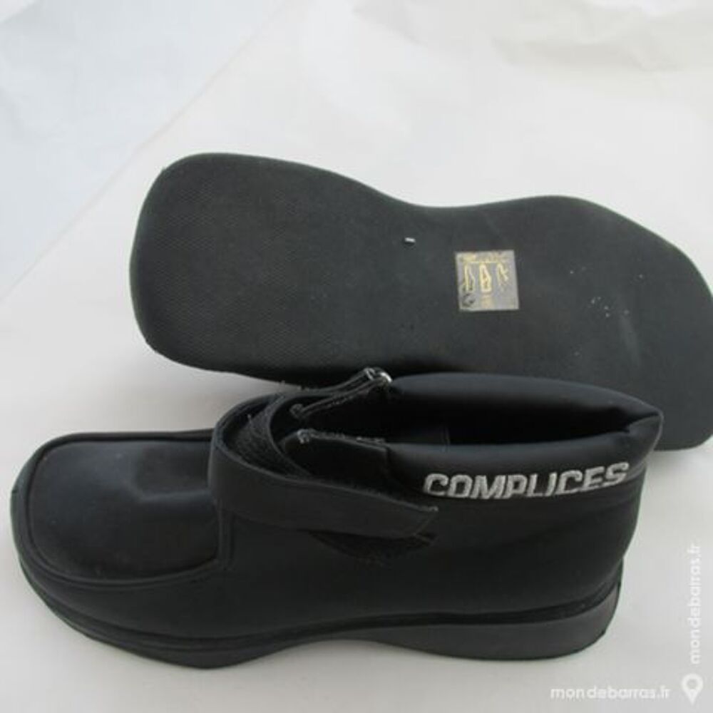 BOOTS NOIRES &laquo;COMPLICES&raquo; p; 40 Chaussures