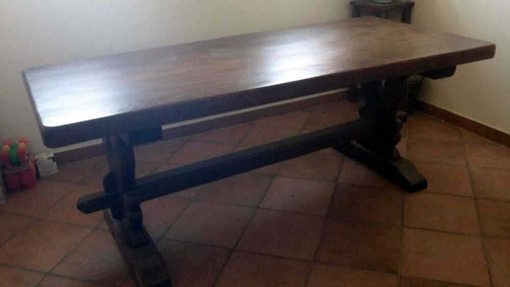 table monast&egrave;re Meubles