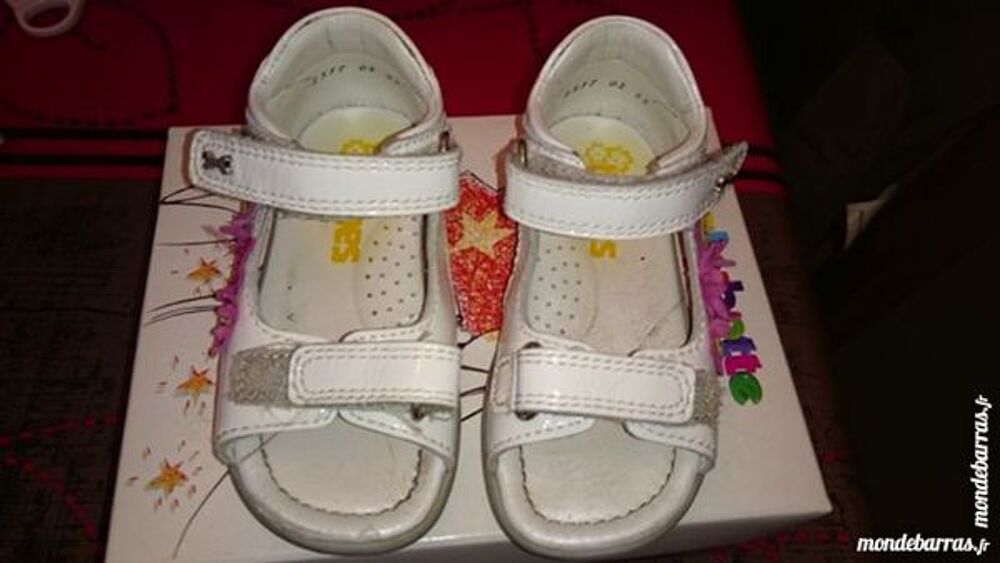 chaussures enfants taille 19 &agrave; 23 Chaussures