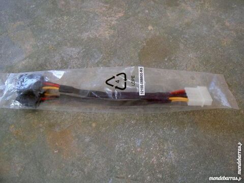  1 cble   Y   d'alimentation connecteur MOLEX/SATA.  1 Fournet-Blancheroche (25)