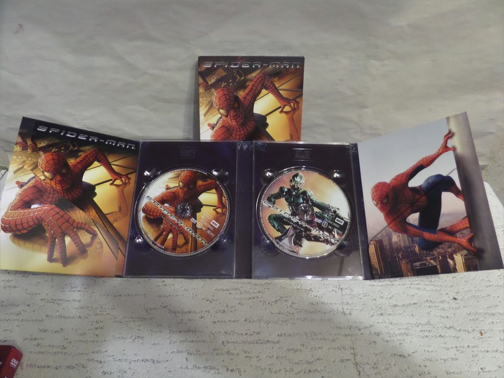 2 doubles dvd de SPIDERMAN collecteur DVD et blu-ray