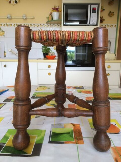 tabouret en bois de coin 10 Compigne (60)