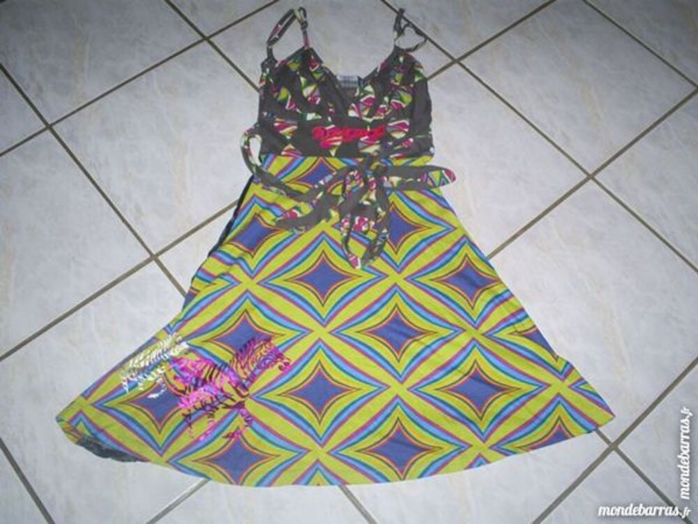 Robe DESIGUAL Taille S Vêtements