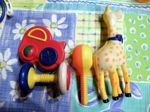 lot hochet premier age 2 Viriat (01)