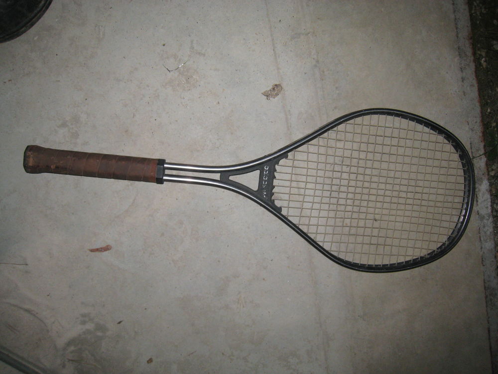 Raquette de Tennis Adidas bon &eacute;tat Sports