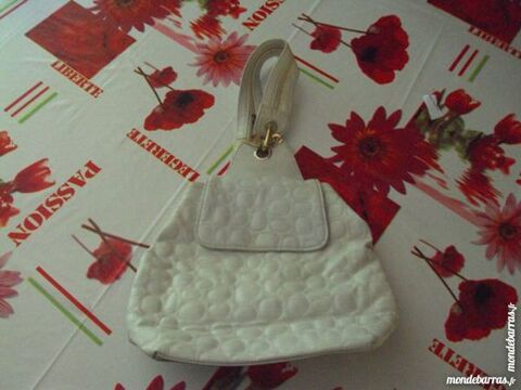 Sac  main blanc en cuir 2 Saint-Mamms (77)