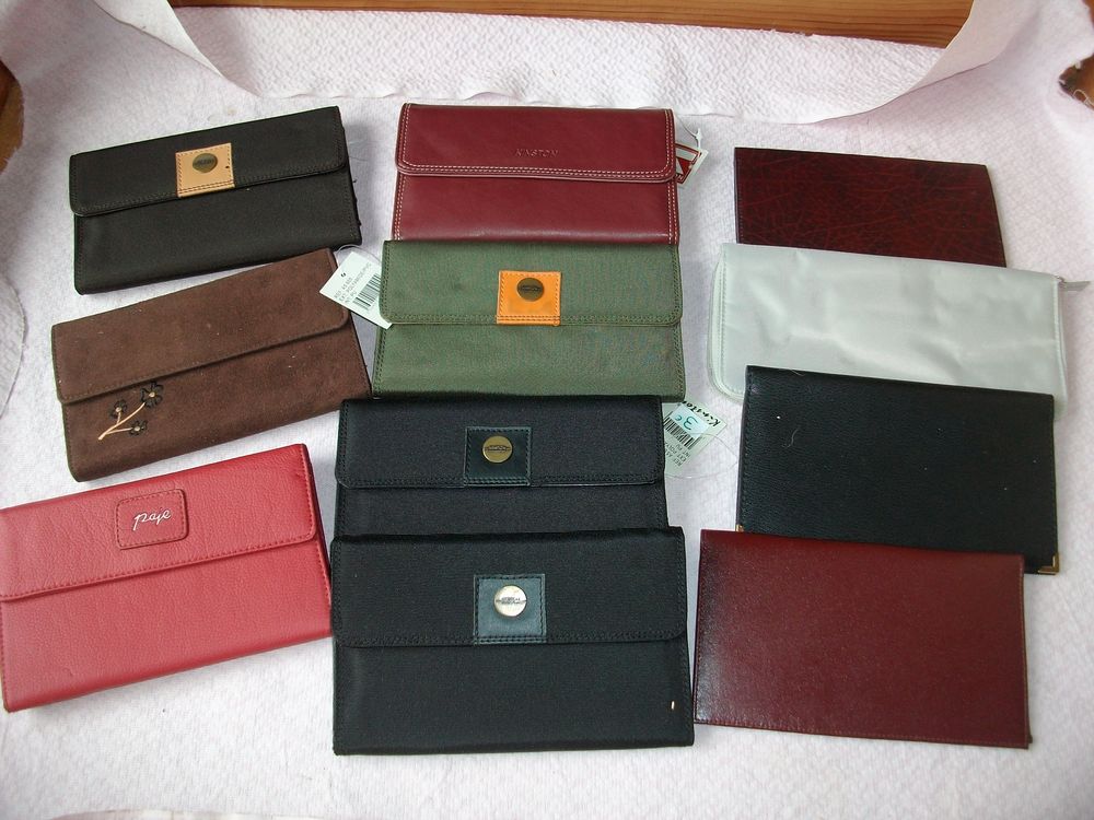 Porte-ch&eacute;quier et porte-ch&eacute;quier+cartes-neufs Maroquinerie