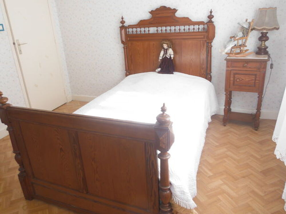 Chambre compl&egrave;te des ann&eacute;es 1920 Meubles