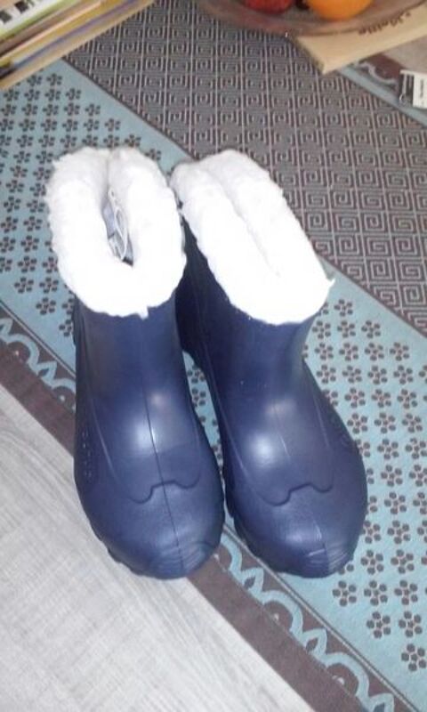 bottes neuves pointure 37 4 Mons-en-Barul (59)