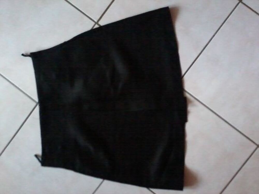 jupe noire Vêtements
