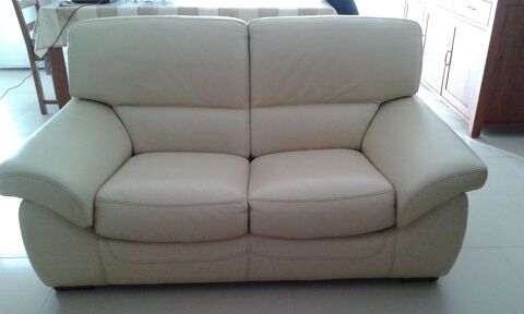  2 CANAPES 900 Saint-Martin-de-Crau (13)