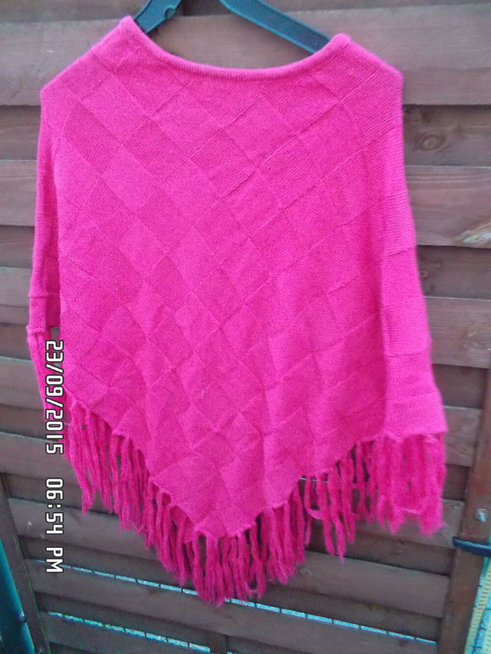 PONCHO ROSE TAILLE UNIQUE*JUSTE 5E*KIKI60230 Vêtements