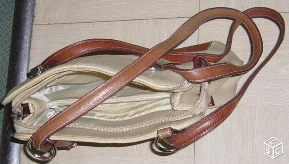 sac &agrave; dos, &agrave; main &agrave; l'&eacute;paule beige femme Maroquinerie