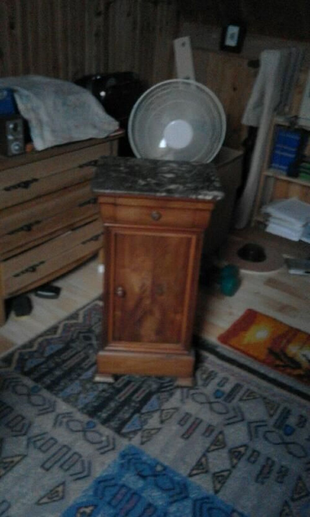 ancien chevet de nuit Meubles