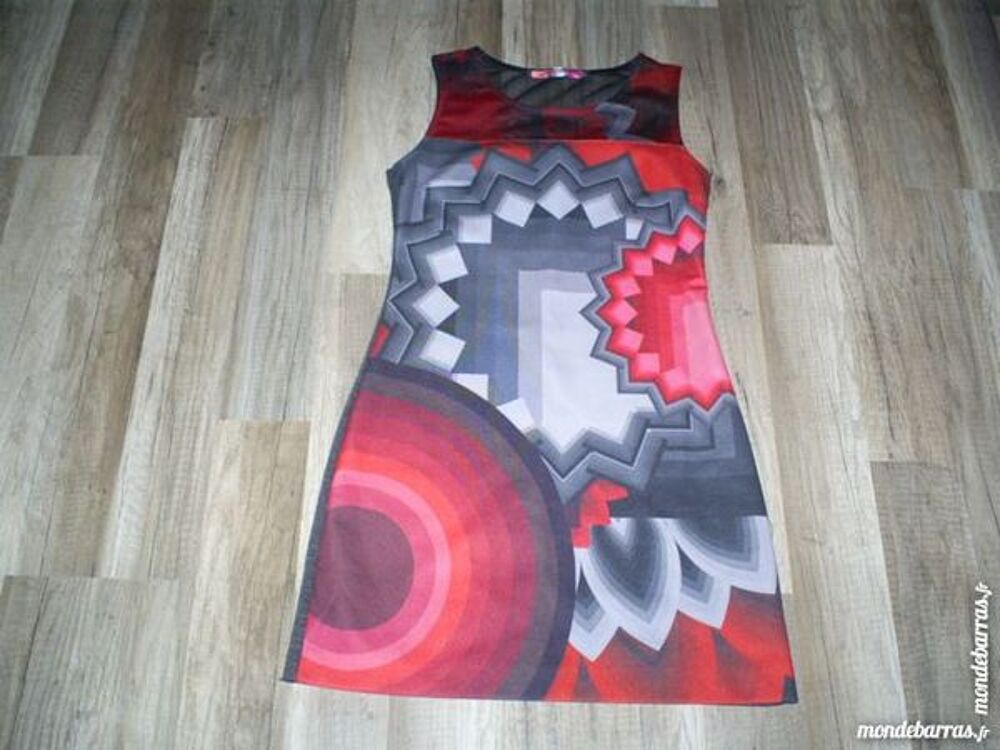 Robe DESIGUAL Taille S Vêtements