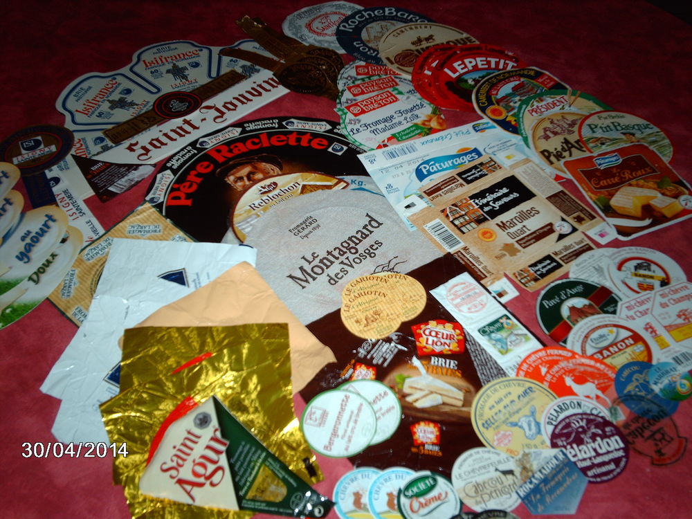 collection d 'etiquettes de couvercles de fromage 