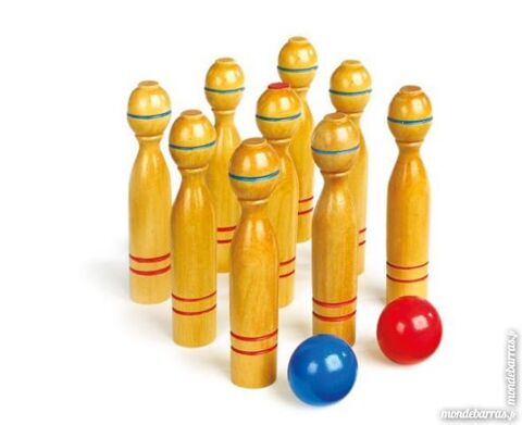 JEU DE QUILLES en bois 20 Nalliers (85)